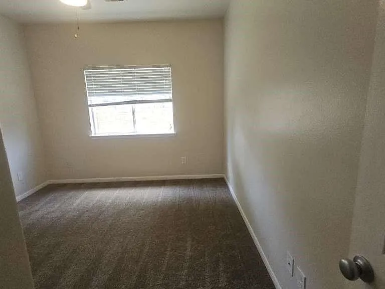 14902 Arvonshire Ct — Photo 13