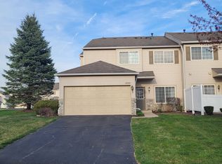 26755 Kirkway Cir, Woodhaven, MI