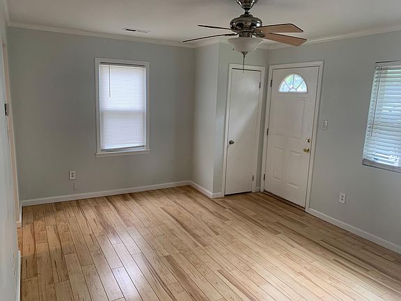 2nd image of 5923 Harrison St