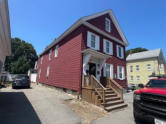 2nd image of 64 Fulton St