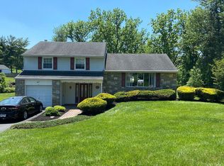 15 Willowgreene Dr, Churchville, PA 18966