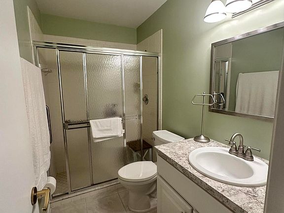 3rd image of 8184 SE Villa Way