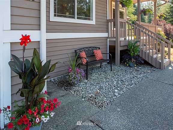 4th image of 13813 60th St SE