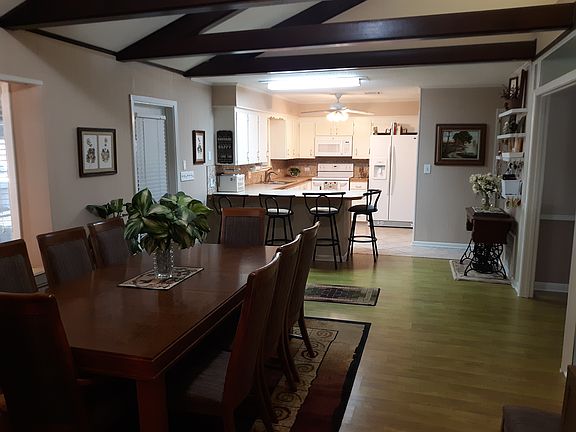 Dining Room/Kitchen