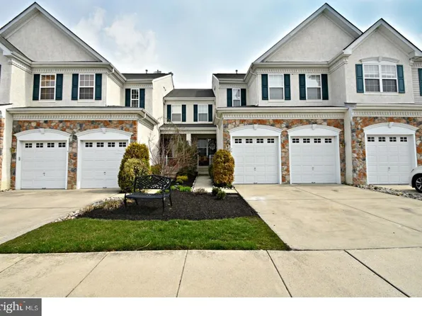 28 Ross Way, Marlton, NJ 08053