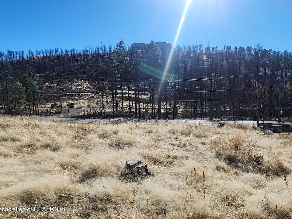 2nd image of 916 Gavilan Canyon Rd