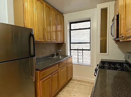 3rd image of 620 W 172nd St APT 2G