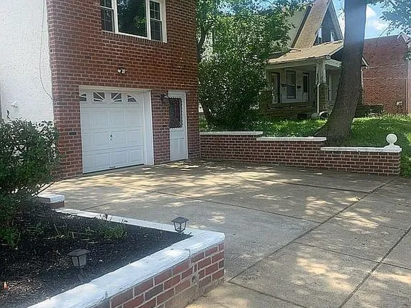 709 Chandler St, Philadelphia, PA 19111