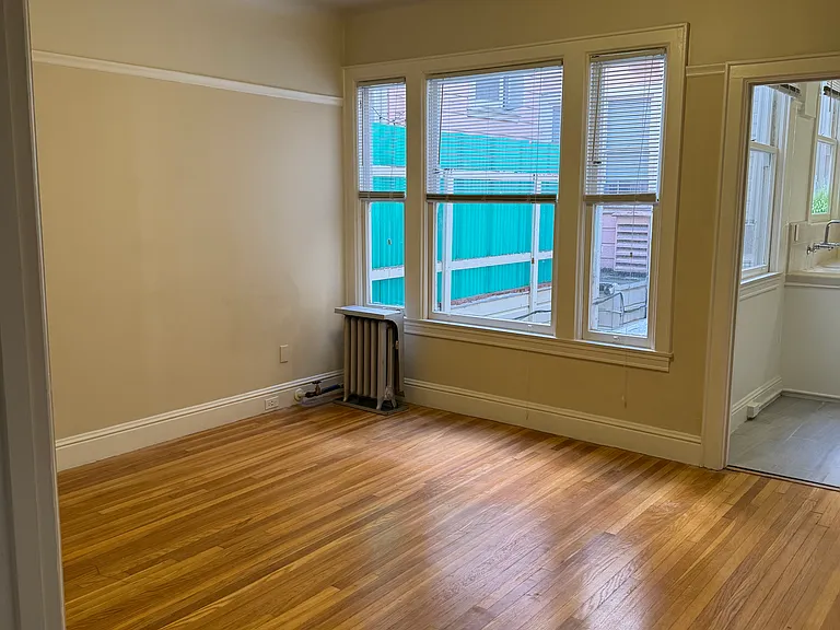 970 Bay St #2 — Photo 12