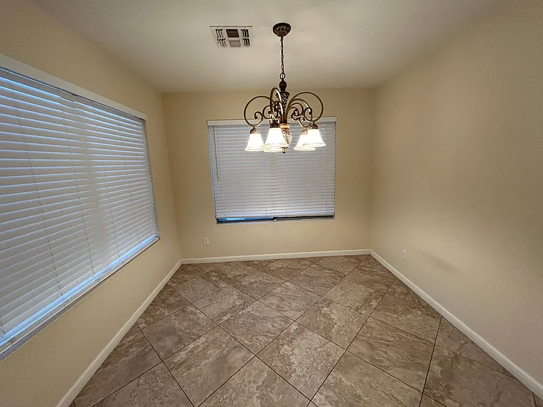 11418 W Cambridge Ave — Photo 11