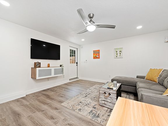 5th image of 6045 Sage Dr