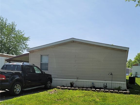 4th image of 141 Kentucky Dr