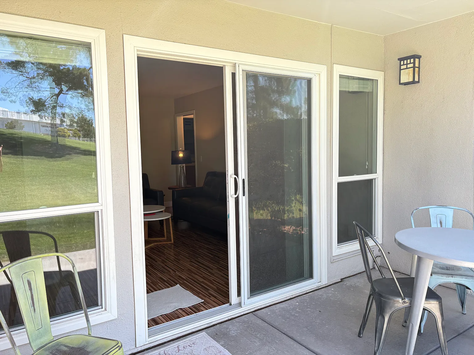 1 bed, 897 sqft, $1,699 — Photo 4