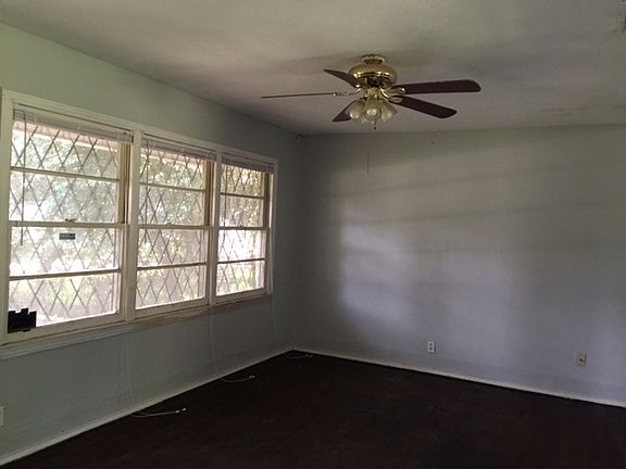 2nd image of 13241 Laguna St #1