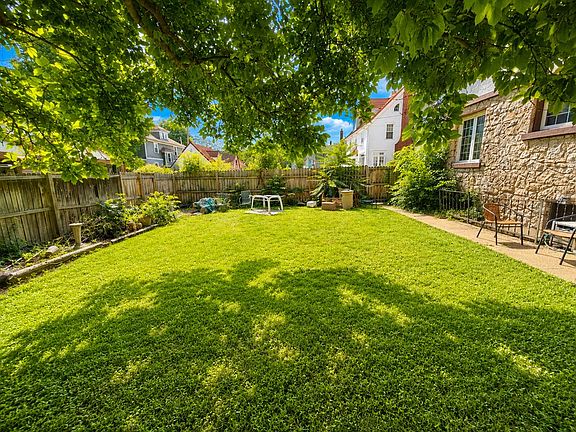 5th image of 42 Haddale Avenue