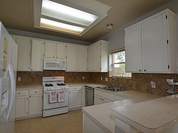 5th image of 24326 Schivener House Ln