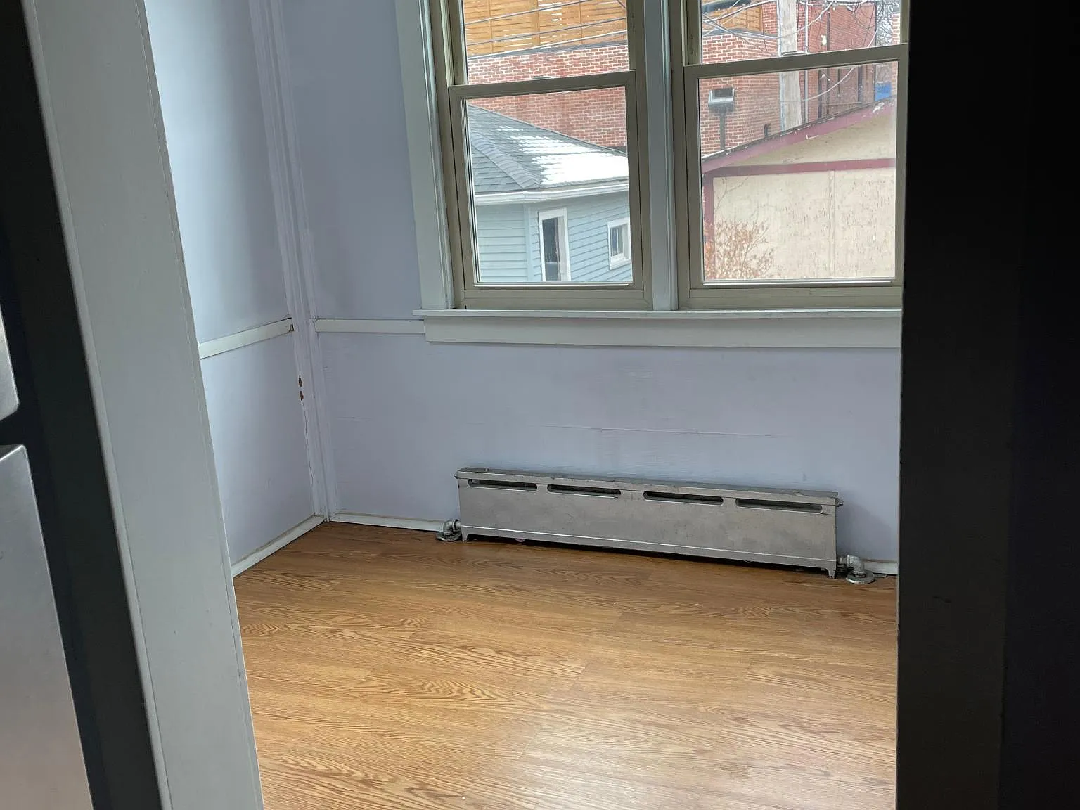 2 bed, 1000 sqft, $2,200 — Photo 3