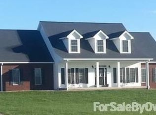 2536 Airline Rd, Hodgenville, KY 42748