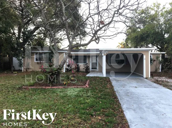 645 Lexington St, Dunedin, FL 34698