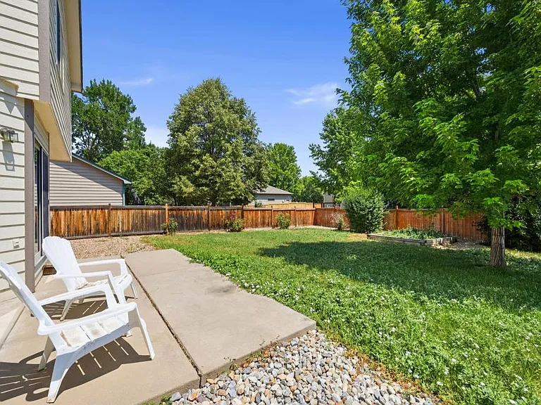 2456 Mary Beth Ct — Photo 21