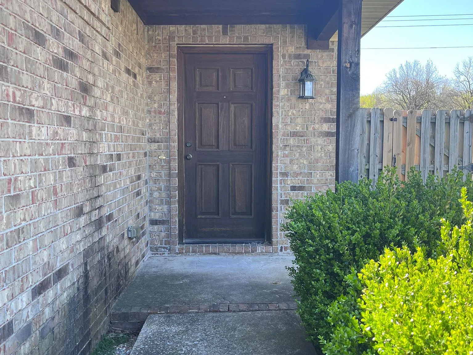 3 bed, 1240 sqft, $1,600 — Photo 2