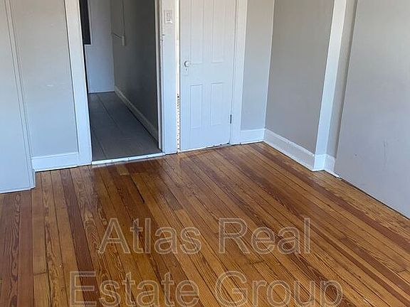 3rd image of 1075-1085 N Clarkson St #9