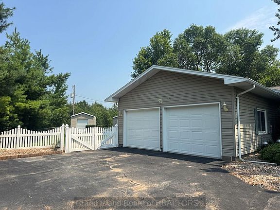 4th image of 3007 Gladstone Cir