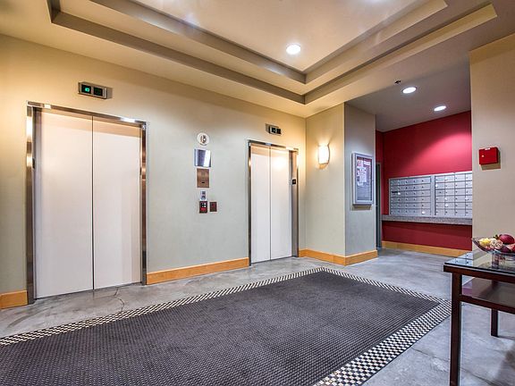 4th image of 1100 106th Ave NE APT 604