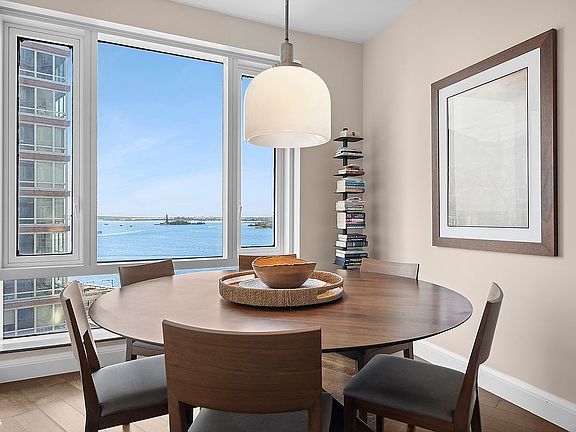 5th image of 70 Little St W Unit 20F