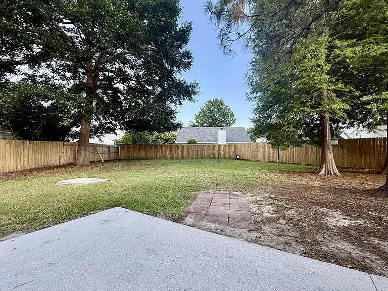 104 Conductor Ct — Photo 24