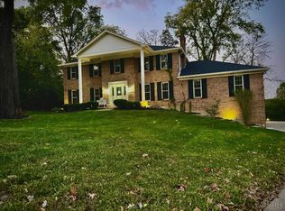 7464 Sleepy Hollow Dr, West Chester, OH 45069