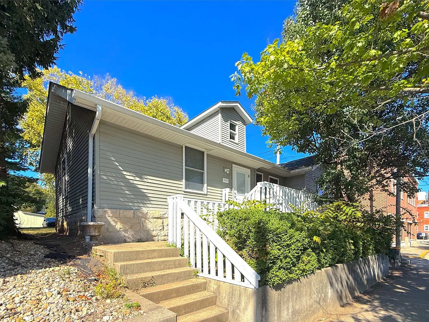 4 Bed, 3 Bath available August 2027! — Photo 1