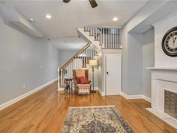 3rd image of 811 1/2 N 24th St