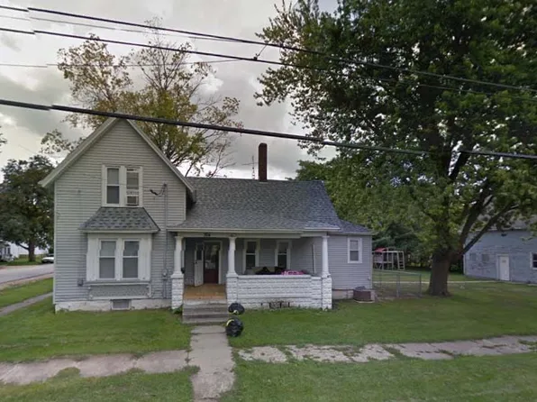 304 W Jackson St, Belvidere, IL 61008