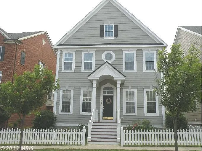 3913 Shawfield Ln photo 1