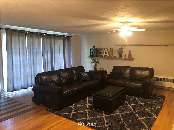 3rd image of 826 Turner Ave