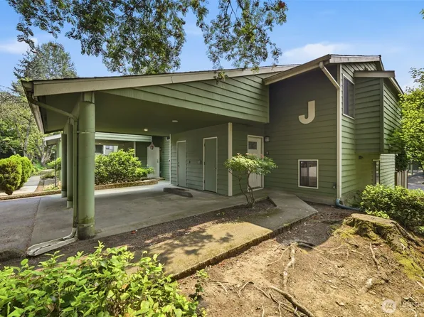 13229 SE 256th Street #J4, Kent, WA 98042