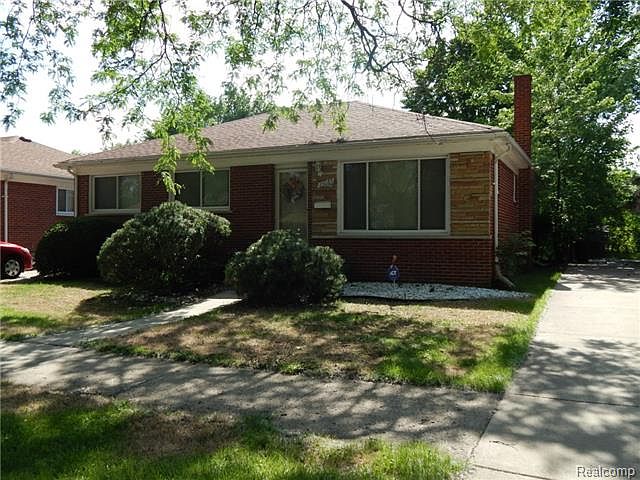 1st image of 23085 Sussex St