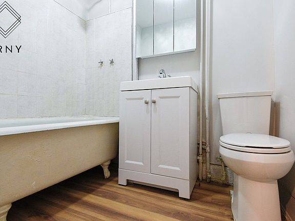5th image of 176 Hart St #3A