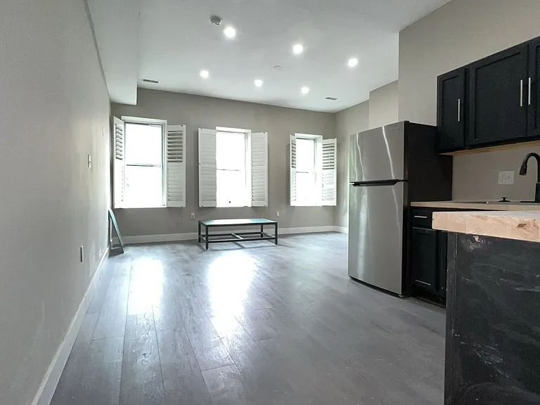 608 N Carrollton Ave #2 — Photo 5