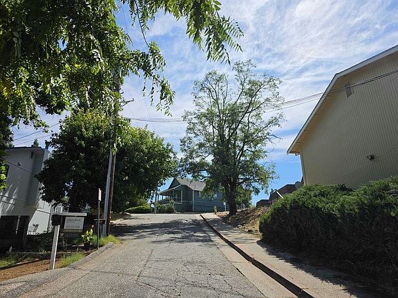 2nd image of 209 Depot St