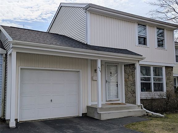 2nd image of 424 Upper Valley Rd