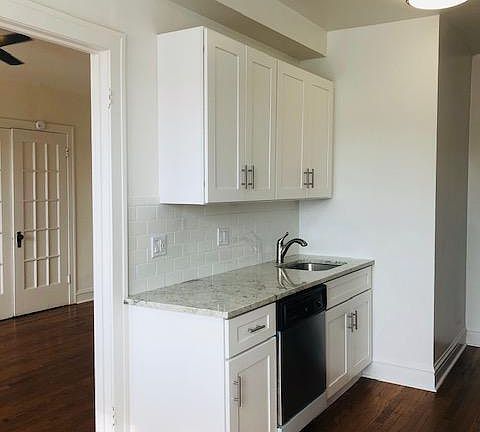 Updated Spacious Kitchen