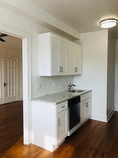 Updated Spacious Kitchen