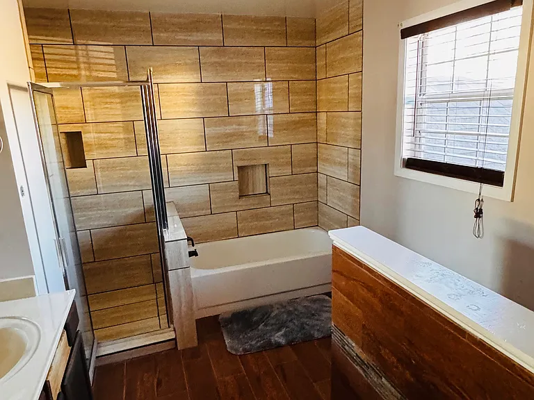 530 Barclay Ct — Photo 4