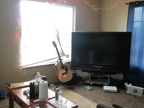 3rd image of 1311 Jack Pine Dr