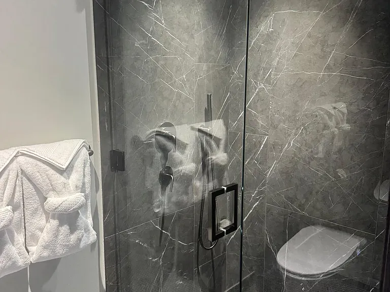 20 NE 11th St #Penthouse 12B — Photo 9