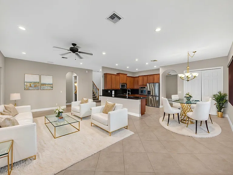 12054 Aviles Circle Palm — Photo 11