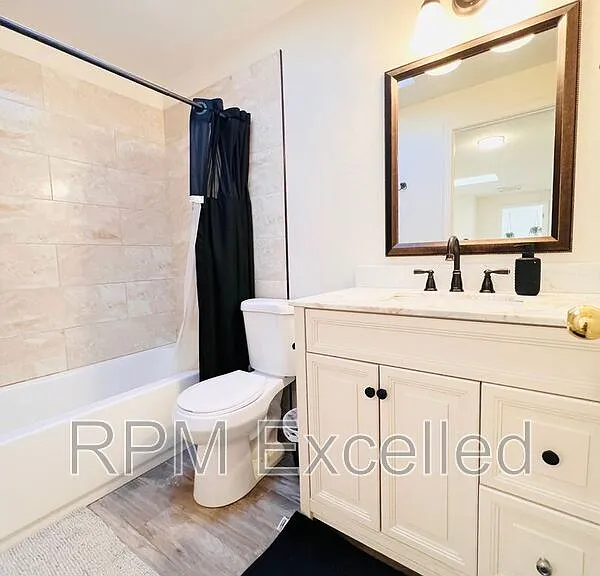 9426 S 242nd St — Photo 20