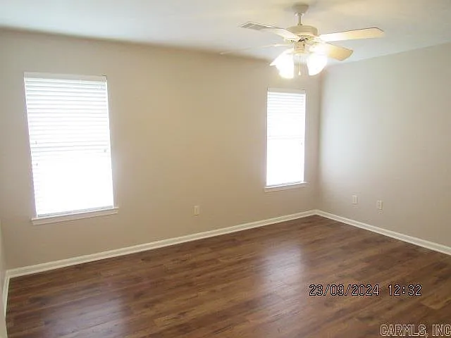 4555 Graham Dr — Photo 9